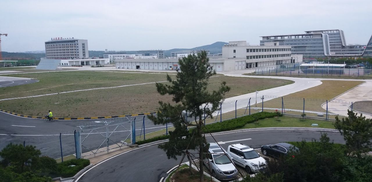 China Eastern Airlines YNT Terminal