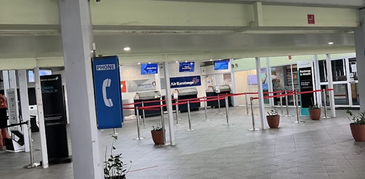 Hawaiian Airlines RAR Terminal