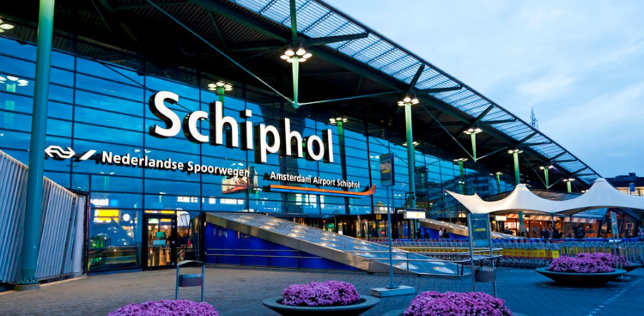 Garuda Indonesia AMS Terminal – Schiphol Amsterdam Airport